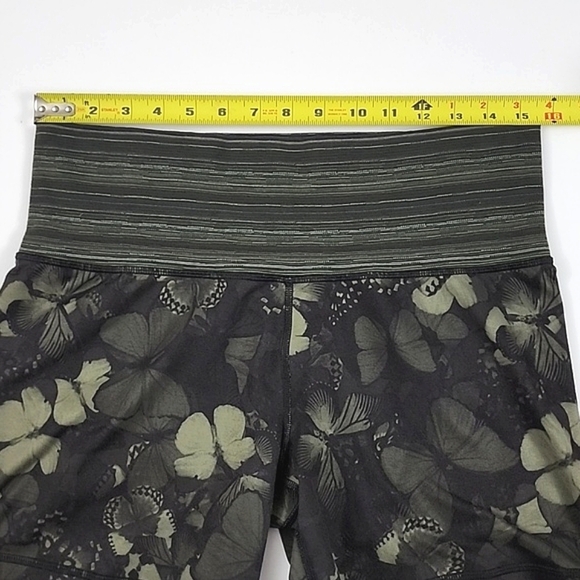 Lululemon Biggie So Fly Butterfly Fatigue Green Training Short 5" Inseam Size 10 - Picture 7 of 11